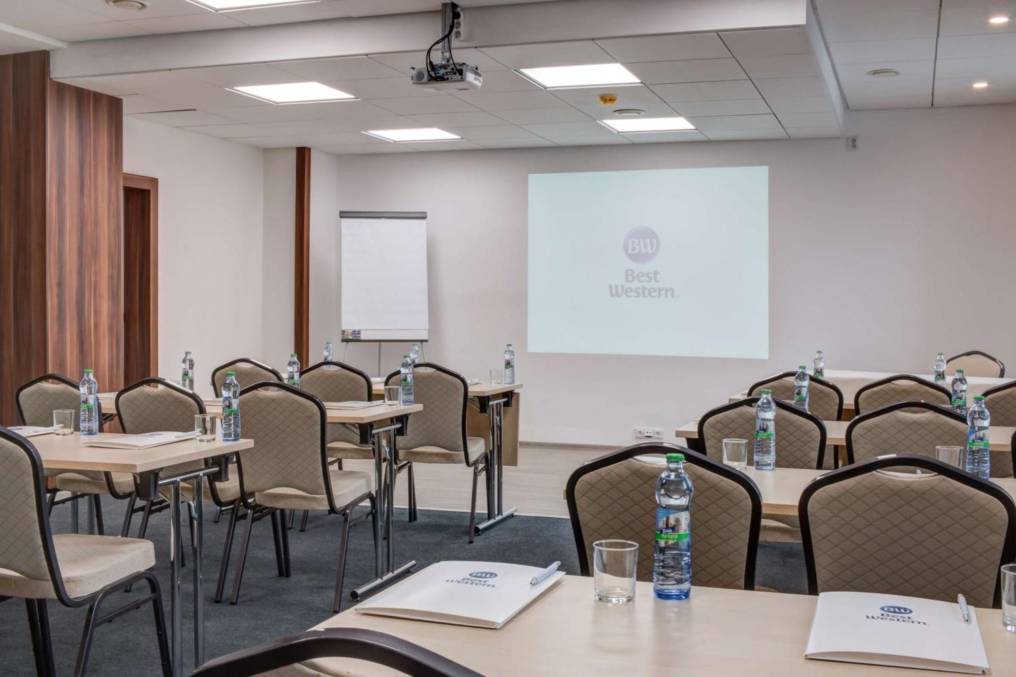 Best Western Hotel Vista Ostrava Exterior photo