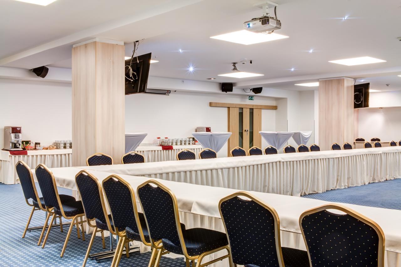 Best Western Hotel Vista Ostrava Exterior photo